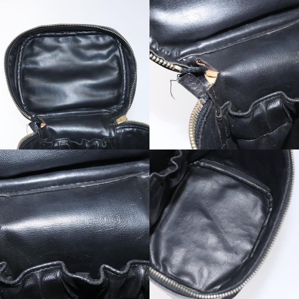 Chanel Vanity Pouch - image 6